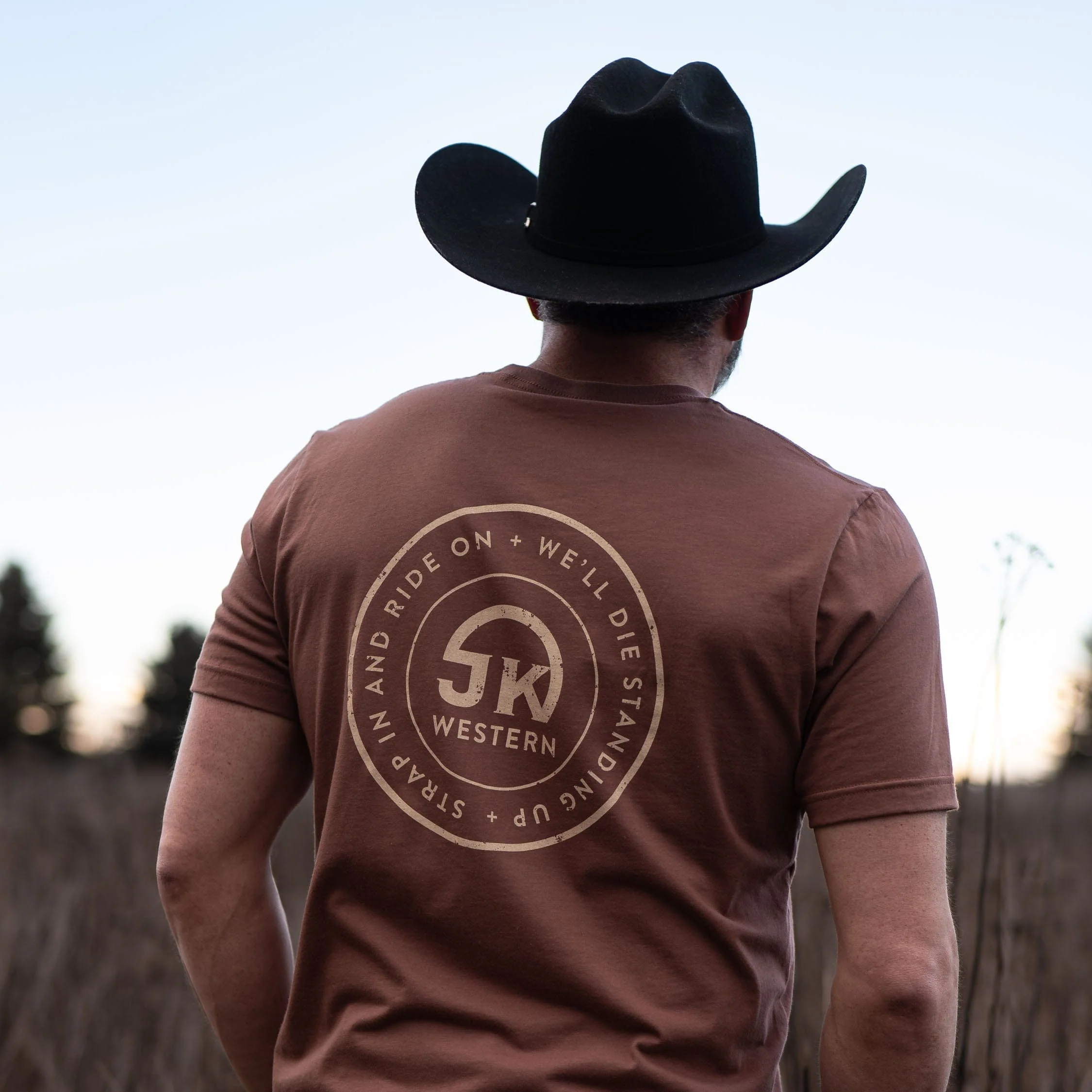 Medallion Brand T-shirt - Image 4